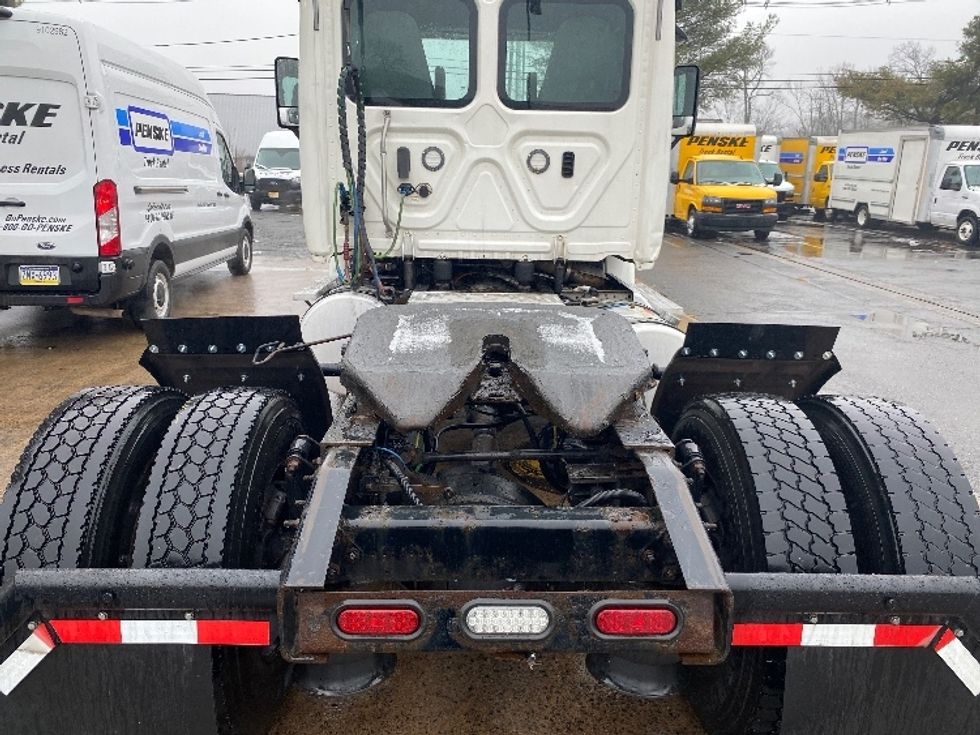 Day Cab Tractor-Heavy Duty Tractors-Freightliner-2018-Cascadia 11342ST-South Plainfield-NJ-363,008\n\t\tmiles-$ 30,500 - Image 6