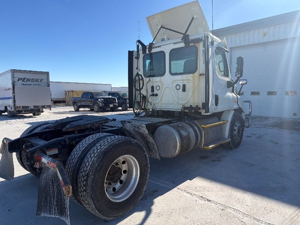 Day Cab Tractor-Heavy Duty Tractors-Freightliner-2018-Cascadia 11342ST-Sturtevant-WI-621,737\n\t\tmiles-$ 16,250 - Image 7