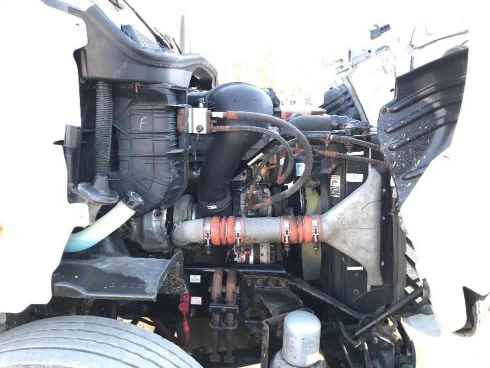 Day Cab Tractor-Heavy Duty Tractors-Freightliner-2018-Cascadia 11342ST-Whitesboro-NY-269,772\n\t\tmiles-$ 27,750 - Image 15