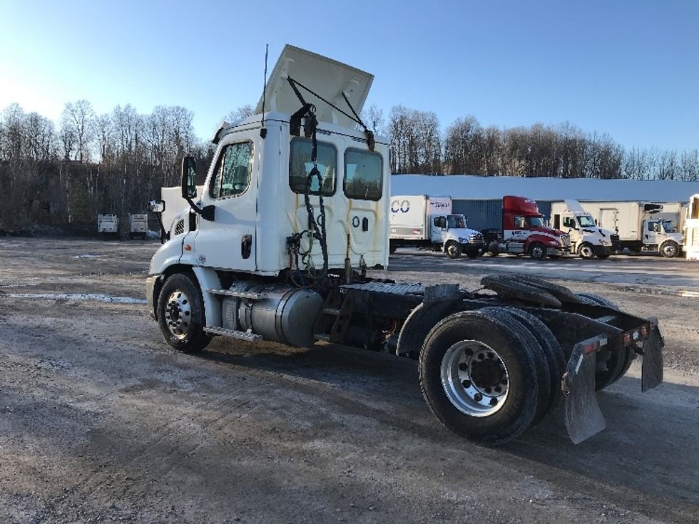 Day Cab Tractor-Heavy Duty Tractors-Freightliner-2018-Cascadia 11342ST-Whitesboro-NY-269,772\n\t\tmiles-$ 27,750 - Image 5
