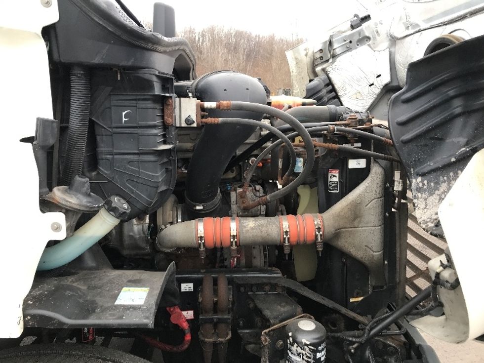 Day Cab Tractor-Heavy Duty Tractors-Freightliner-2018-Cascadia 11342ST-Whitesboro-NY-290,353\n\t\tmiles-$ 27,750 - Image 15