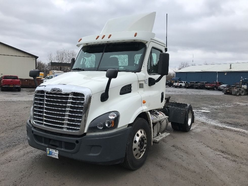 Day Cab Tractor-Heavy Duty Tractors-Freightliner-2018-Cascadia 11342ST-Whitesboro-NY-290,353\n\t\tmiles-$ 27,750 - Image 3
