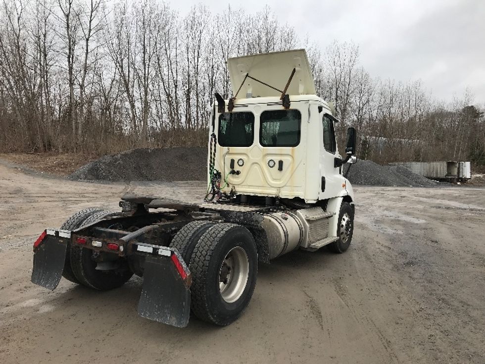Day Cab Tractor-Heavy Duty Tractors-Freightliner-2018-Cascadia 11342ST-Whitesboro-NY-290,353\n\t\tmiles-$ 27,750 - Image 7