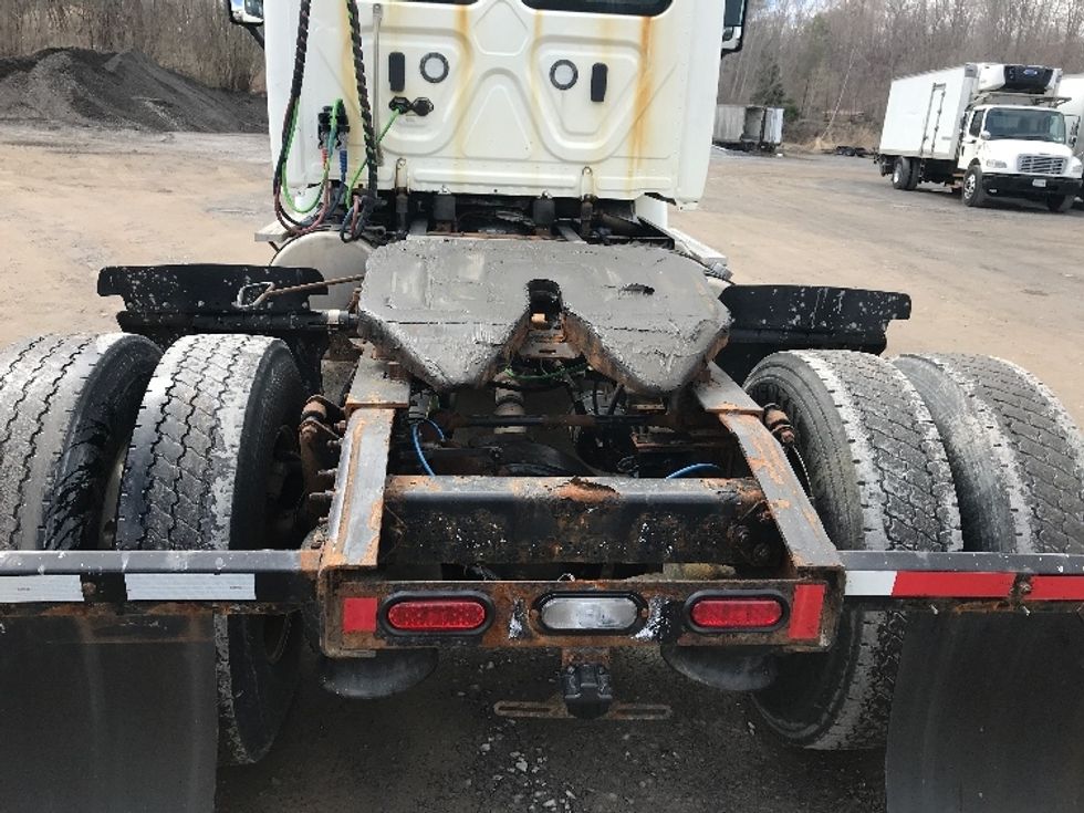 Day Cab Tractor-Heavy Duty Tractors-Freightliner-2018-Cascadia 11342ST-Whitesboro-NY-308,406\n\t\tmiles-$ 27,750 - Image 6