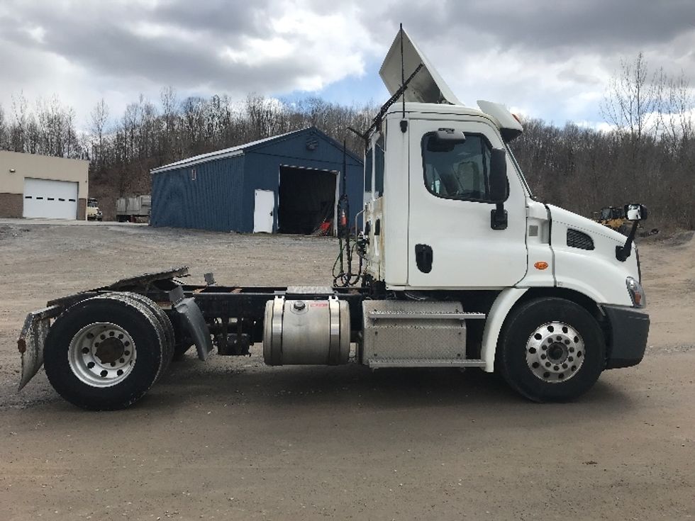 Day Cab Tractor-Heavy Duty Tractors-Freightliner-2018-Cascadia 11342ST-Whitesboro-NY-308,406\n\t\tmiles-$ 27,750 - Image 8