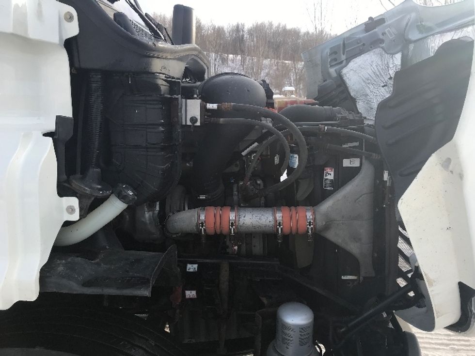 Day Cab Tractor-Heavy Duty Tractors-Freightliner-2018-Cascadia 11342ST-Whitesboro-NY-312,357\n\t\tmiles-$ 32,750 - Image 15