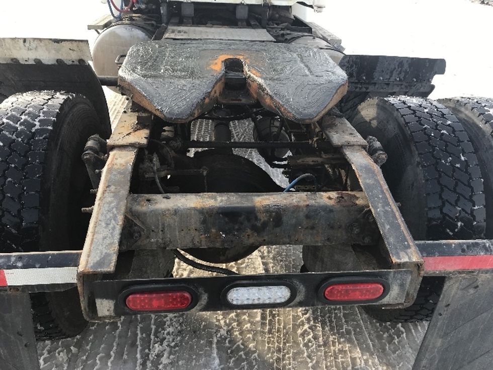 Day Cab Tractor-Heavy Duty Tractors-Freightliner-2018-Cascadia 11342ST-Whitesboro-NY-312,357\n\t\tmiles-$ 32,750 - Image 6