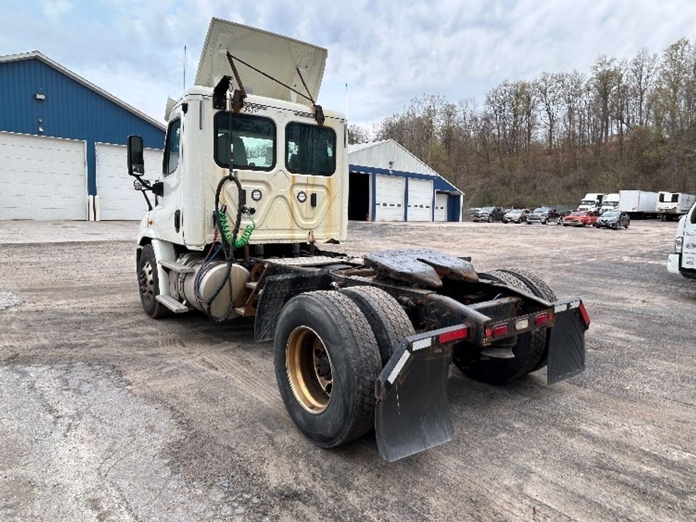 Day Cab Tractor-Heavy Duty Tractors-Freightliner-2018-Cascadia 11342ST-Whitesboro-NY-313,374\n\t\tmiles-$ 27,750 - Image 5
