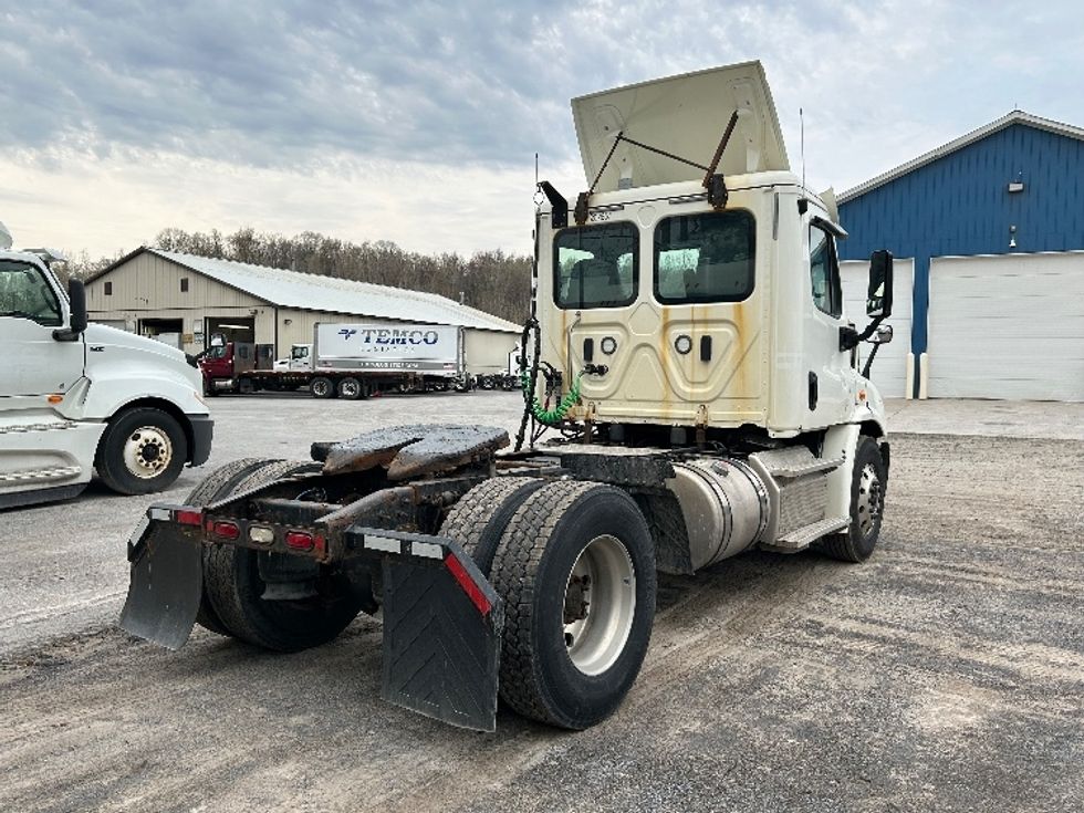 Day Cab Tractor-Heavy Duty Tractors-Freightliner-2018-Cascadia 11342ST-Whitesboro-NY-313,374\n\t\tmiles-$ 27,750 - Image 7