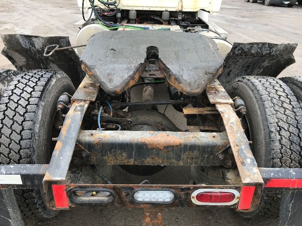 Day Cab Tractor-Heavy Duty Tractors-Freightliner-2018-Cascadia 11342ST-Whitesboro-NY-315,031\n\t\tmiles-$ 27,750 - Image 6