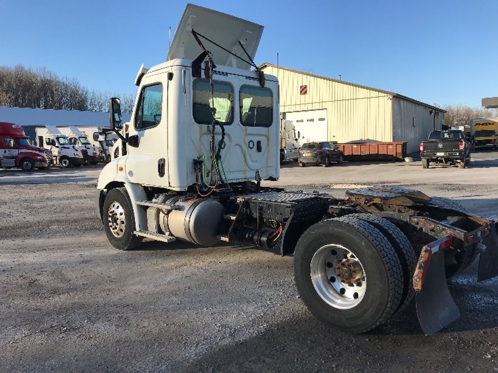 Day Cab Tractor-Heavy Duty Tractors-Freightliner-2018-Cascadia 11342ST-Whitesboro-NY-319,721\n\t\tmiles-$ 27,750 - Image 5