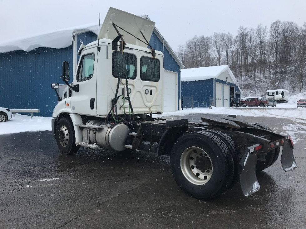 Day Cab Tractor-Heavy Duty Tractors-Freightliner-2018-Cascadia 11342ST-Whitesboro-NY-349,574\n\t\tmiles-$ 31,250 - Image 5