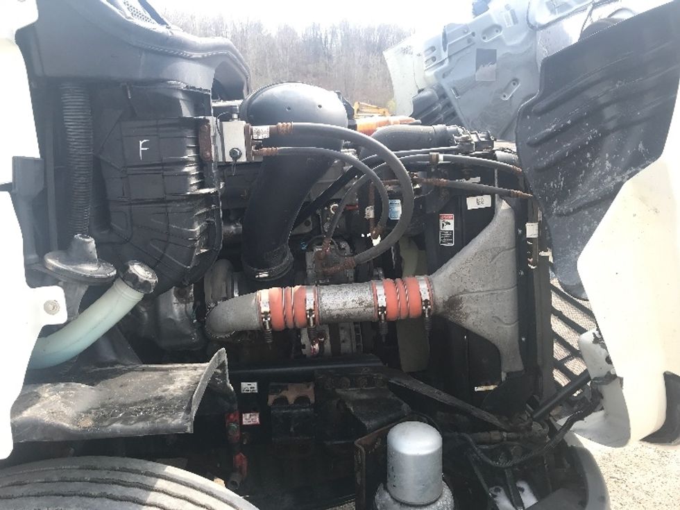 Day Cab Tractor-Heavy Duty Tractors-Freightliner-2018-Cascadia 11342ST-Whitesboro-NY-364,322\n\t\tmiles-$ 26,750 - Image 15