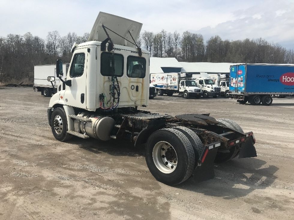 Day Cab Tractor-Heavy Duty Tractors-Freightliner-2018-Cascadia 11342ST-Whitesboro-NY-364,322\n\t\tmiles-$ 26,750 - Image 5