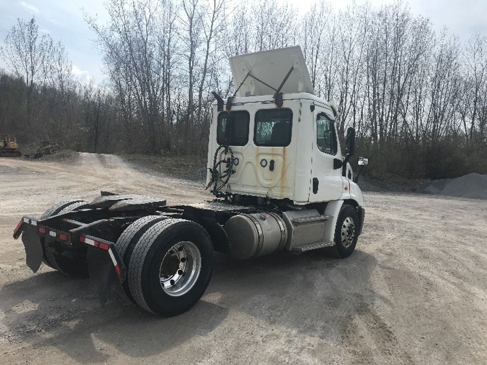 Day Cab Tractor-Heavy Duty Tractors-Freightliner-2018-Cascadia 11342ST-Whitesboro-NY-364,322\n\t\tmiles-$ 26,750 - Image 7