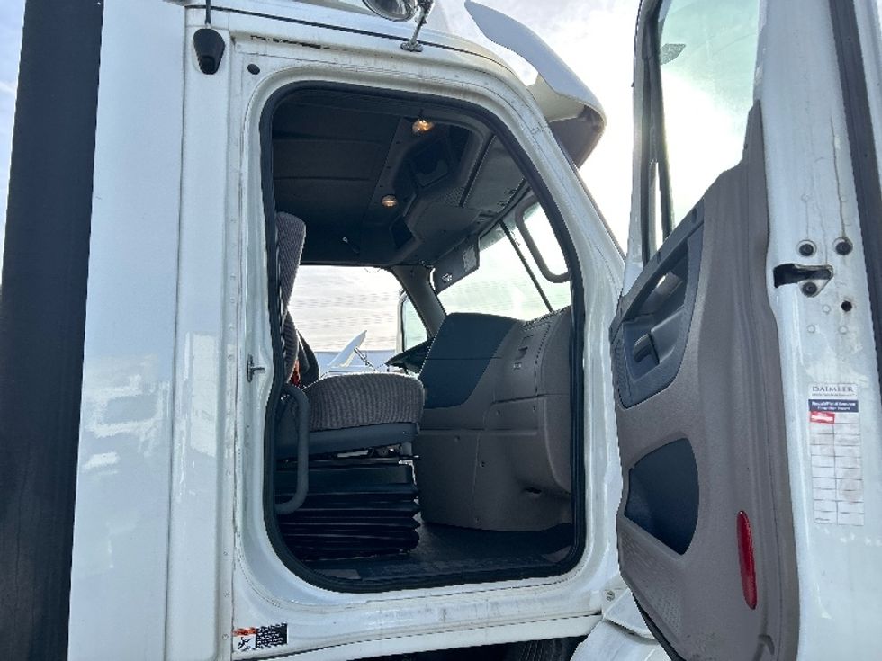 Day Cab Tractor-Heavy Duty Tractors-Freightliner-2018-Cascadia 11364ST-Albuquerque-NM-465,268\n\t\tmiles-$ 40,750 - Image 12