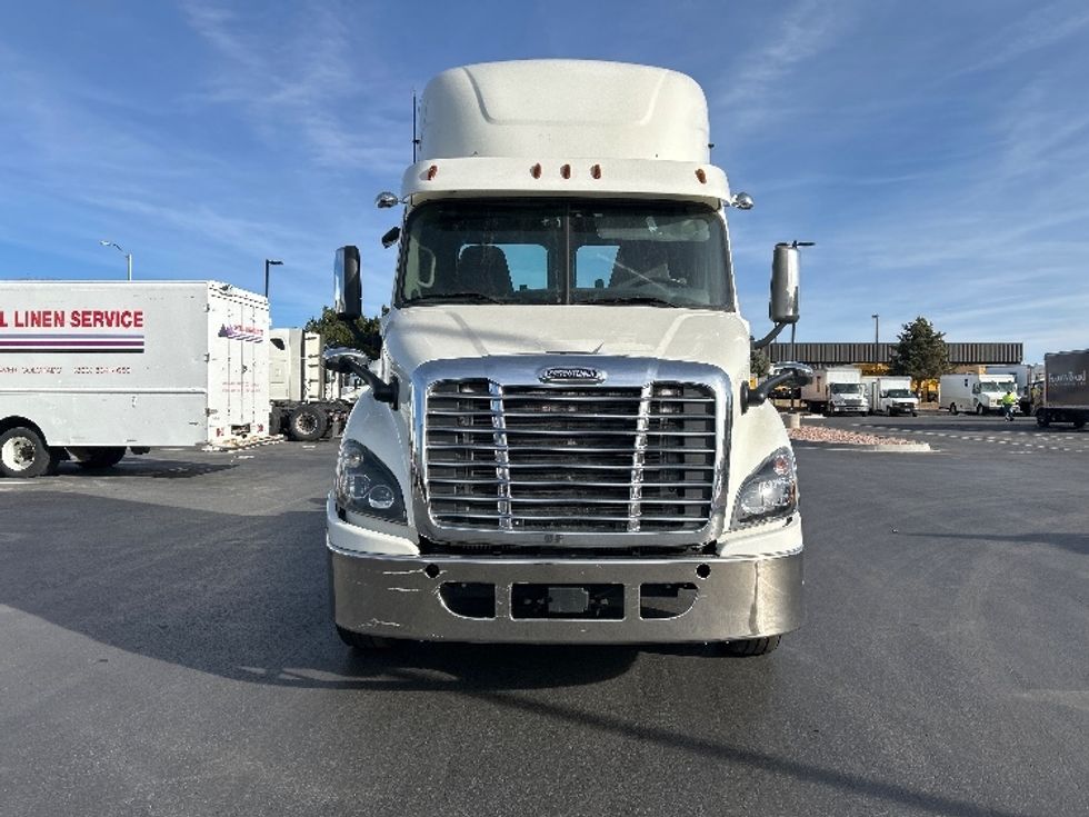 Day Cab Tractor-Heavy Duty Tractors-Freightliner-2018-Cascadia 11364ST-Albuquerque-NM-465,268\n\t\tmiles-$ 40,750 - Image 2