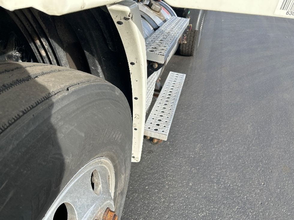 Day Cab Tractor-Heavy Duty Tractors-Freightliner-2018-Cascadia 11364ST-Albuquerque-NM-465,268\n\t\tmiles-$ 40,750 - Image 21