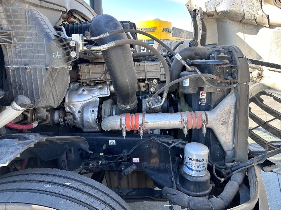 Day Cab Tractor-Heavy Duty Tractors-Freightliner-2018-Cascadia 11364ST-Arlington-TX-533,900\n\t\tmiles-$ 36,000 - Image 15