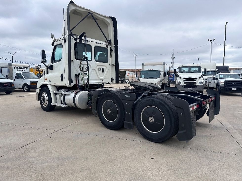 Day Cab Tractor-Heavy Duty Tractors-Freightliner-2018-Cascadia 11364ST-Arlington-TX-533,900\n\t\tmiles-$ 36,000 - Image 5