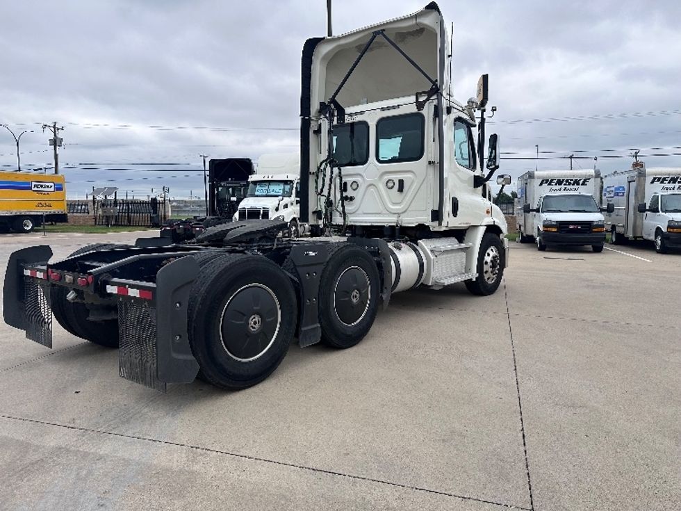 Day Cab Tractor-Heavy Duty Tractors-Freightliner-2018-Cascadia 11364ST-Arlington-TX-533,900\n\t\tmiles-$ 36,000 - Image 7