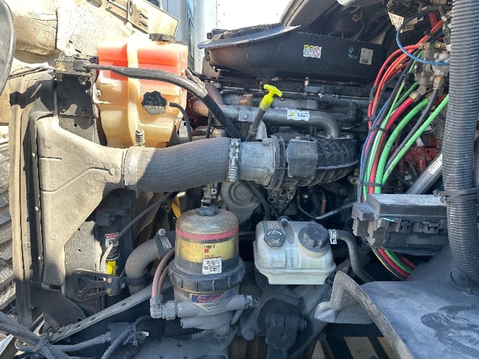 Day Cab Tractor-Heavy Duty Tractors-Freightliner-2018-Cascadia 11364ST-Arlington-TX-594,412\n\t\tmiles-$ 30,500 - Image 16