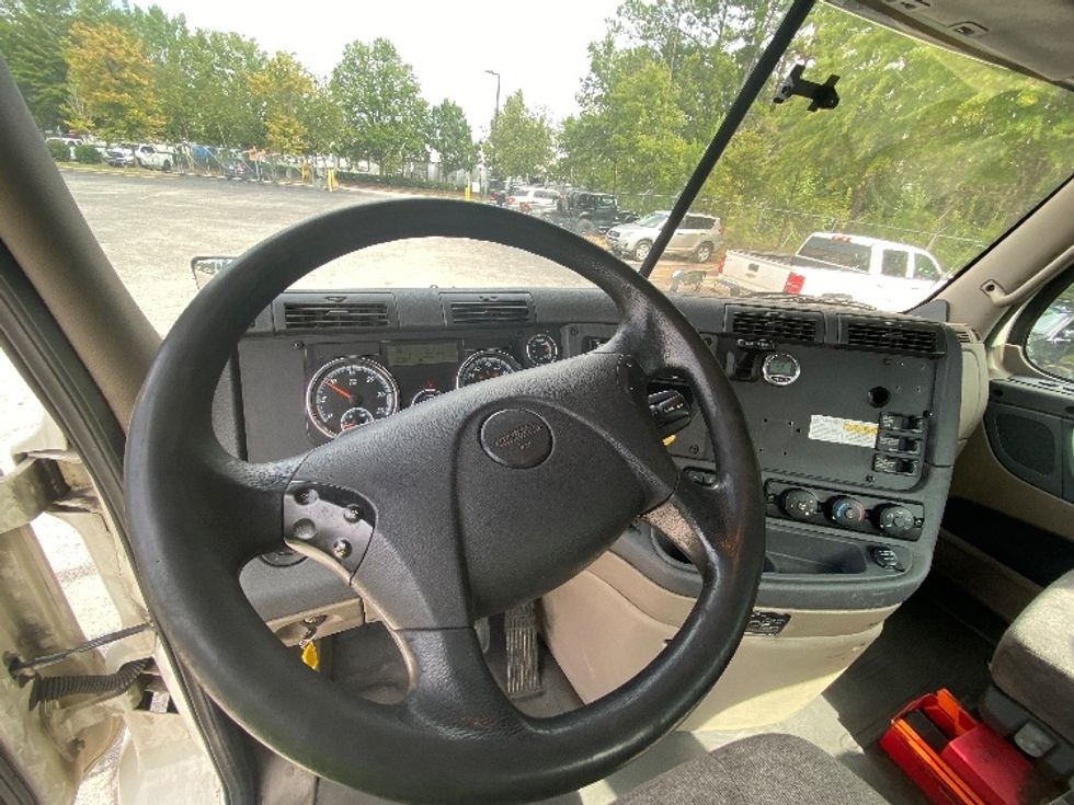 Day Cab Tractor-Heavy Duty Tractors-Freightliner-2018-Cascadia 11364ST-Atlanta-GA-506,874\n\t\tmiles-$ 37,000 - Image 11