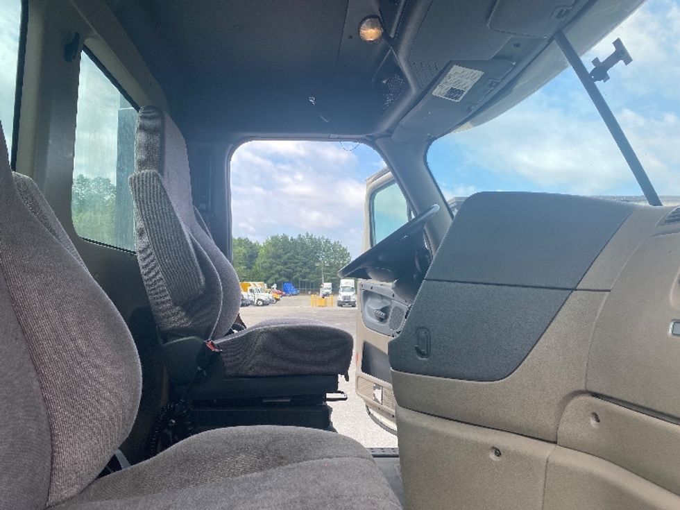 Day Cab Tractor-Heavy Duty Tractors-Freightliner-2018-Cascadia 11364ST-Atlanta-GA-506,874\n\t\tmiles-$ 37,000 - Image 14