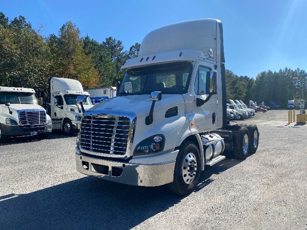 Day Cab Tractor-Heavy Duty Tractors-Freightliner-2018-Cascadia 11364ST-Atlanta-GA-506,874\n\t\tmiles-$ 37,000 - Image 3