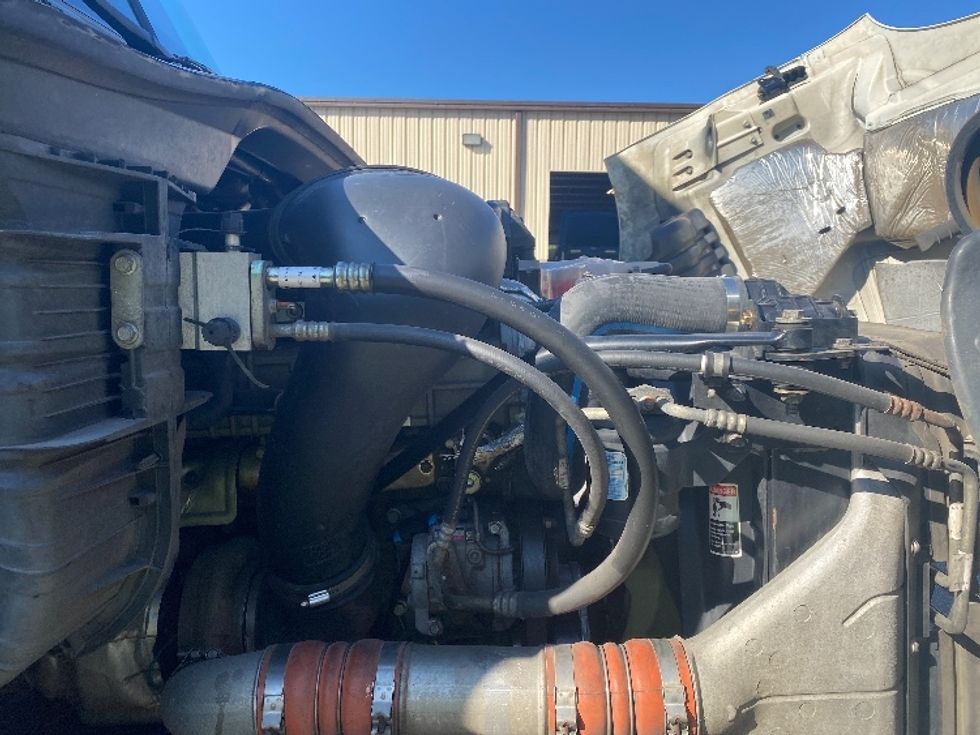 Day Cab Tractor-Heavy Duty Tractors-Freightliner-2018-Cascadia 11364ST-Atlanta-GA-546,189\n\t\tmiles-$ 33,500 - Image 15