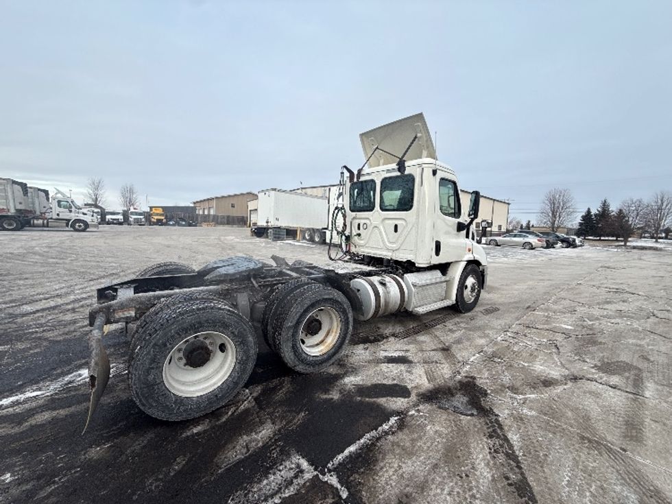 Day Cab Tractor-Heavy Duty Tractors-Freightliner-2018-Cascadia 11364ST-East Chicago-IN-429,205\n\t\tmiles-$ 32,250 - Image 7