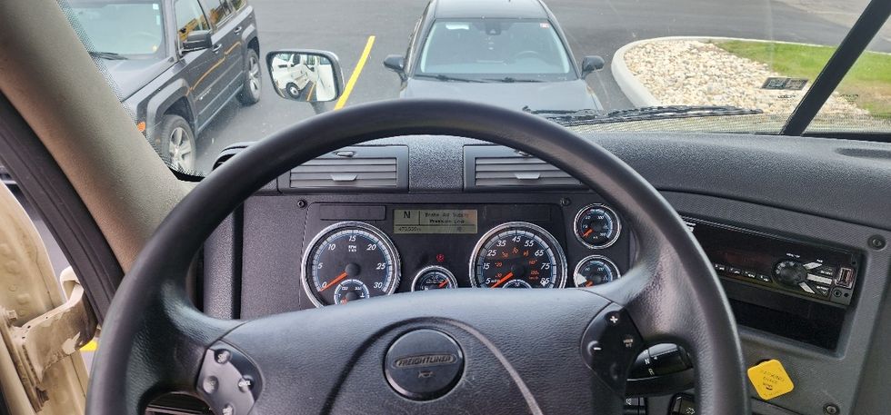 Day Cab Tractor-Heavy Duty Tractors-Freightliner-2018-Cascadia 11364ST-Erlanger-KY-478,586\n\t\tmiles-$ 35,000 - Image 11