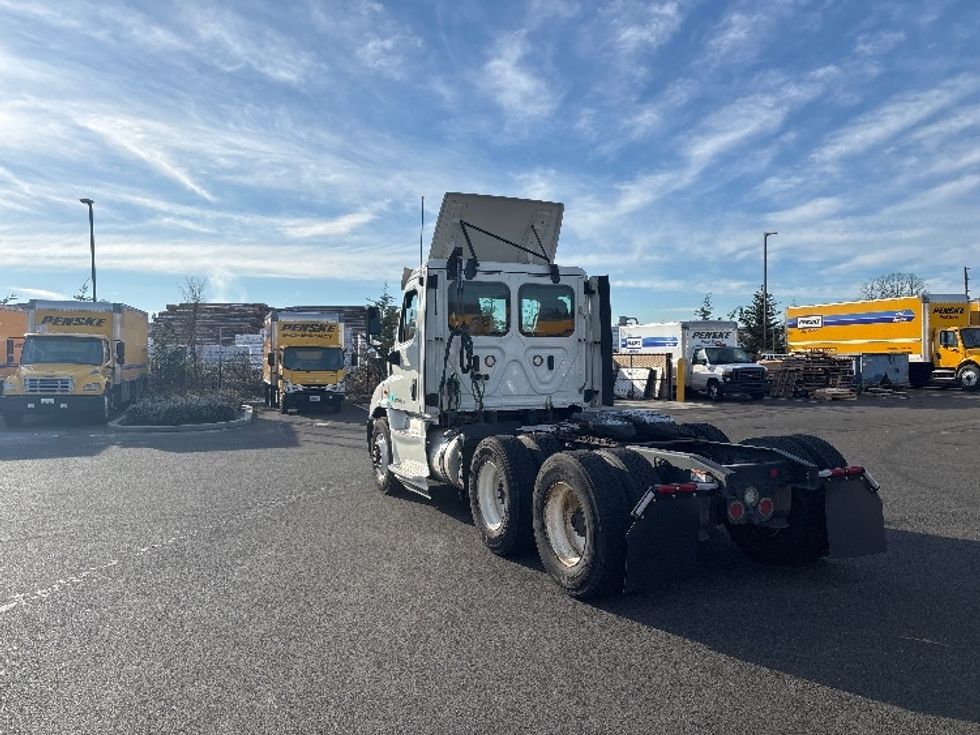 Day Cab Tractor-Heavy Duty Tractors-Freightliner-2018-Cascadia 11364ST-Everett-WA-267,940\n\t\tmiles-$ 50,750 - Image 5
