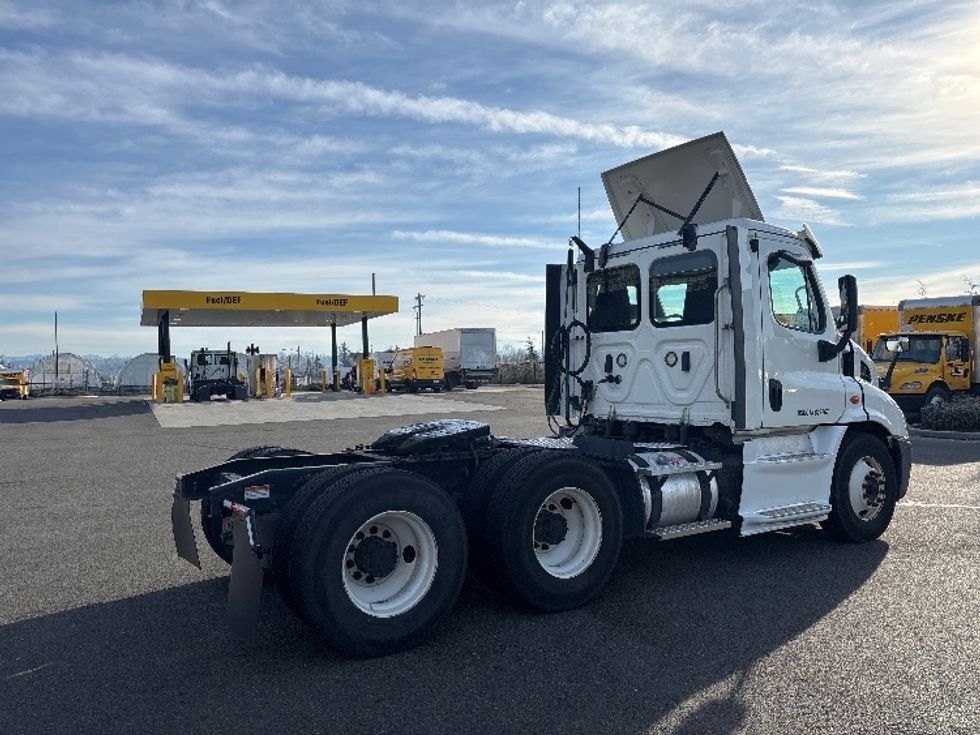 Day Cab Tractor-Heavy Duty Tractors-Freightliner-2018-Cascadia 11364ST-Everett-WA-267,940\n\t\tmiles-$ 50,750 - Image 7