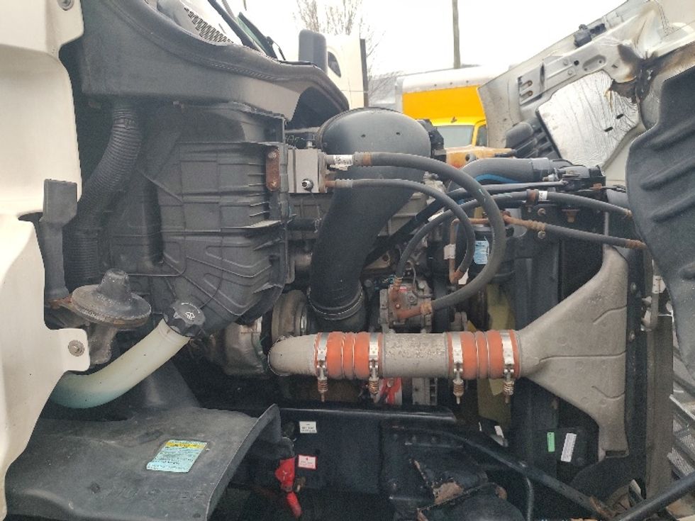 Day Cab Tractor-Heavy Duty Tractors-Freightliner-2018-Cascadia 11364ST-Fort Wayne-IN-521,009\n\t\tmiles-$ 31,750 - Image 15