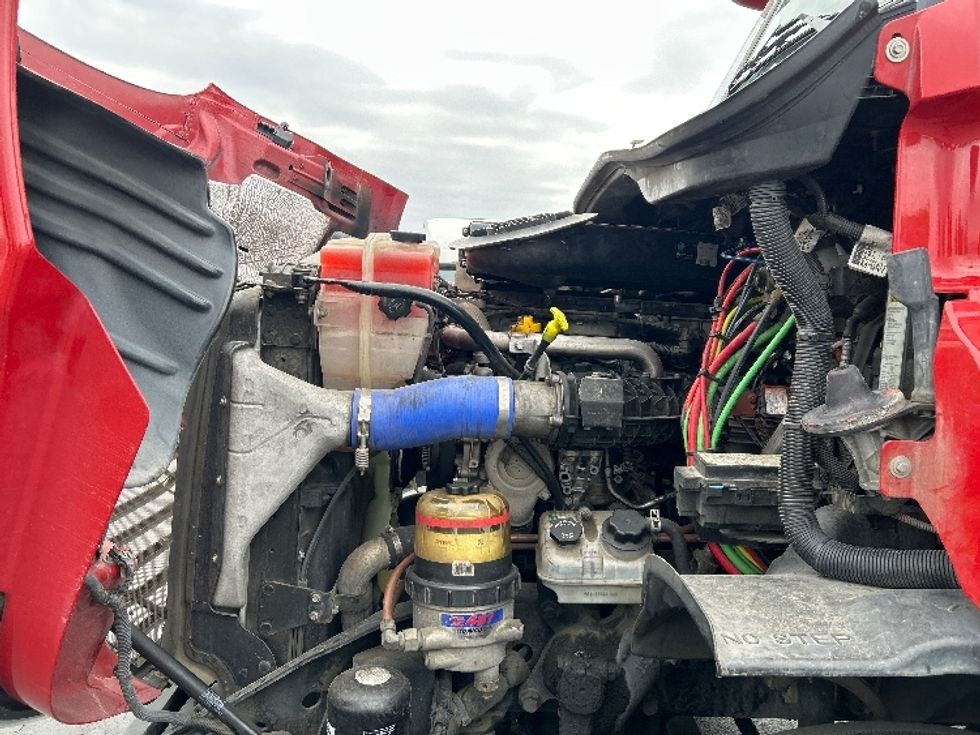 Day Cab Tractor-Heavy Duty Tractors-Freightliner-2018-Cascadia 11364ST-Gilroy-CA-246,538\n\t\tmiles-$ 38,000 - Image 16