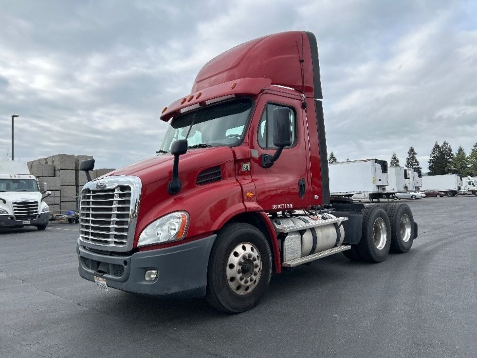 Day Cab Tractor-Heavy Duty Tractors-Freightliner-2018-Cascadia 11364ST-Gilroy-CA-246,538\n\t\tmiles-$ 38,000 - Image 3