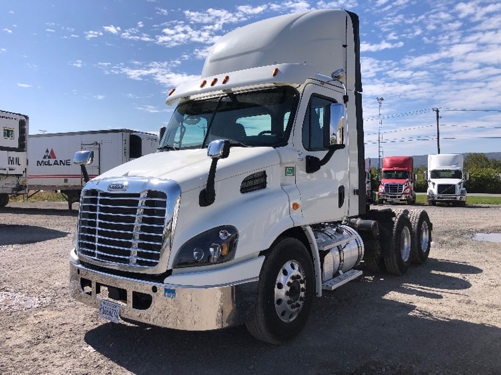 Day Cab Tractor-Heavy Duty Tractors-Freightliner-2018-Cascadia 11364ST-Guilderland Center-NY-357,654\n\t\tmiles-$ 37,500 - Image 3