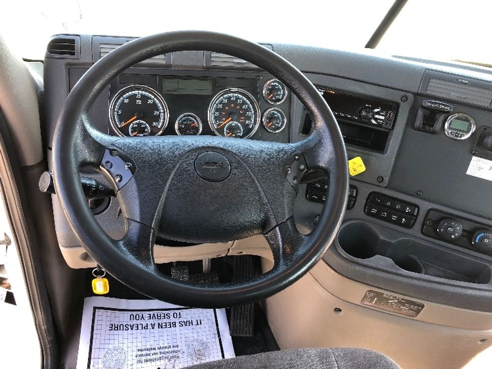 Day Cab Tractor-Heavy Duty Tractors-Freightliner-2018-Cascadia 11364ST-Guilderland Center-NY-357,654\n\t\tmiles-$ 37,500 - Image 11