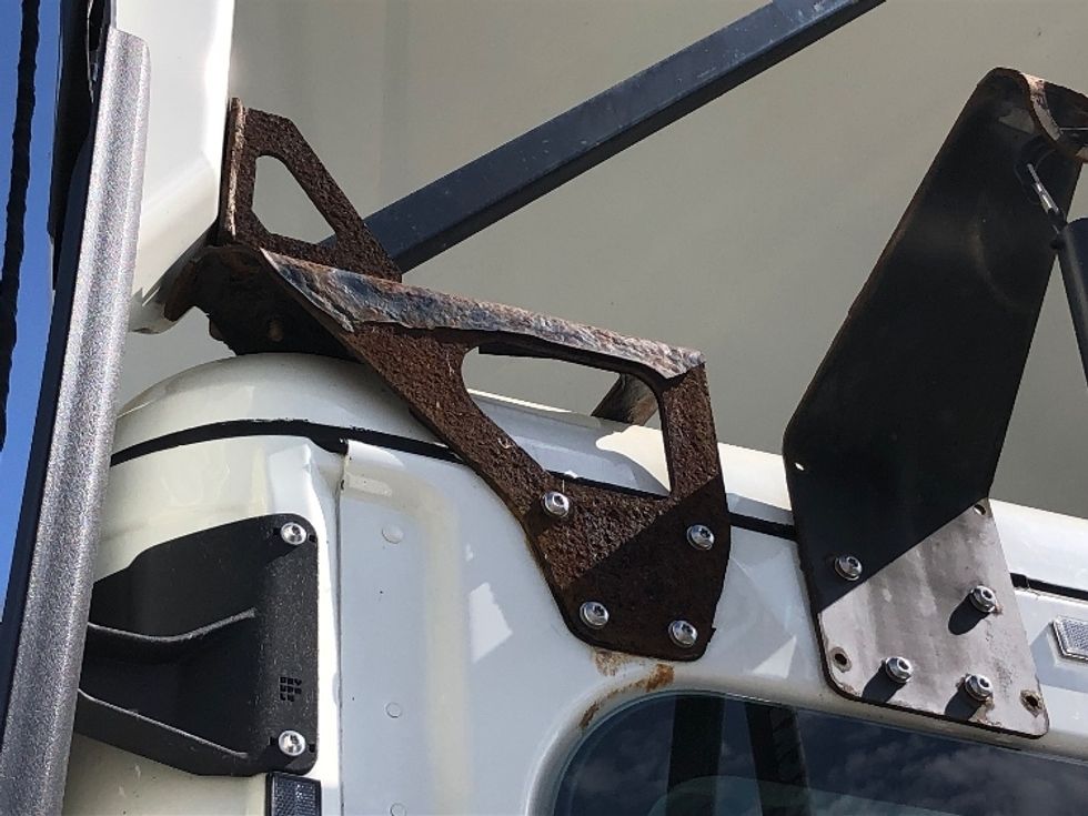 Day Cab Tractor-Heavy Duty Tractors-Freightliner-2018-Cascadia 11364ST-Guilderland Center-NY-357,654\n\t\tmiles-$ 37,500 - Image 18