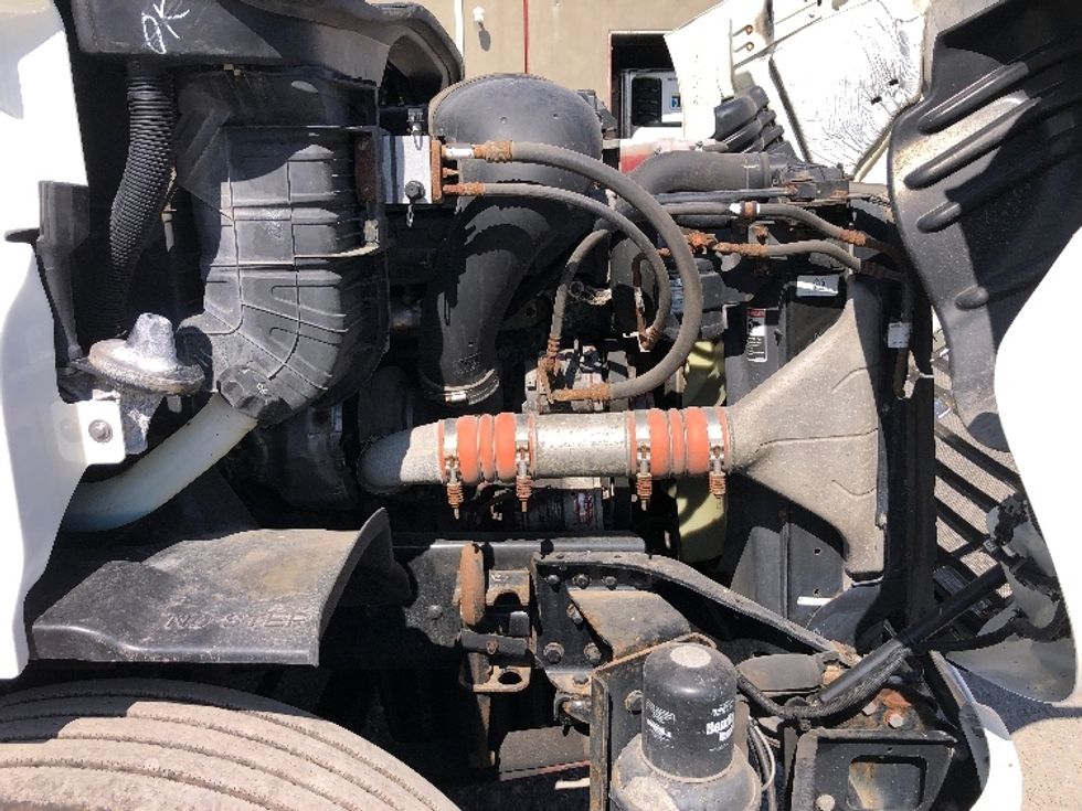 Day Cab Tractor-Heavy Duty Tractors-Freightliner-2018-Cascadia 11364ST-Guilderland Center-NY-357,654\n\t\tmiles-$ 37,500 - Image 15