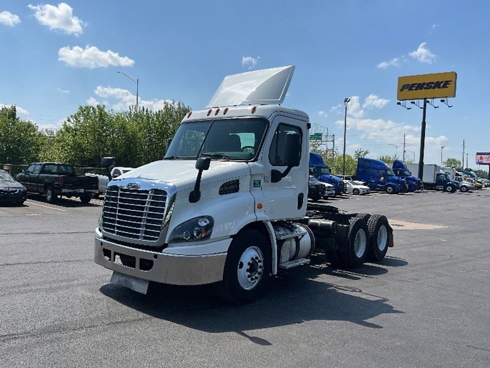 Day Cab Tractor-Heavy Duty Tractors-Freightliner-2018-Cascadia 11364ST-Indianapolis-IN-464,362\n\t\tmiles-$ 29,500 - Image 3