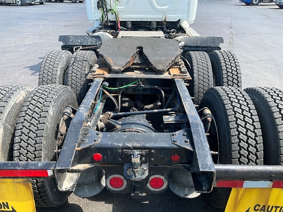 Day Cab Tractor-Heavy Duty Tractors-Freightliner-2018-Cascadia 11364ST-Indianapolis-IN-464,362\n\t\tmiles-$ 29,500 - Image 6
