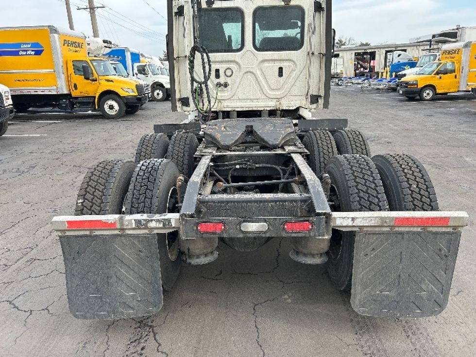 Day Cab Tractor-Heavy Duty Tractors-Freightliner-2018-Cascadia 11364ST-Manassas-VA-604,276\n\t\tmiles-$ 24,750 - Image 6