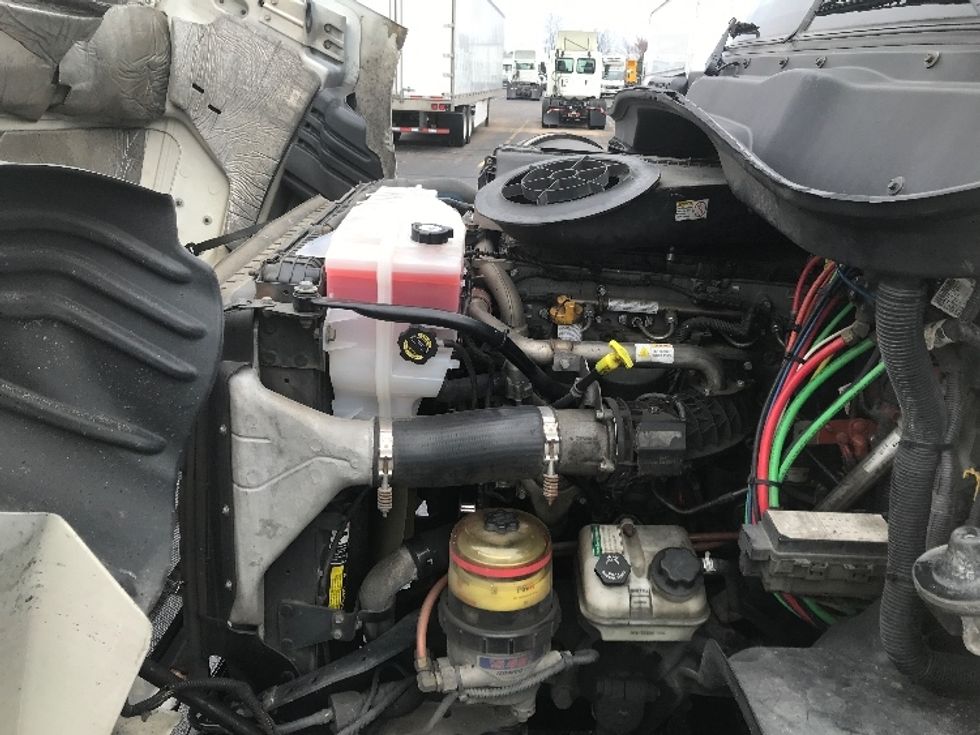 Day Cab Tractor-Heavy Duty Tractors-Freightliner-2018-Cascadia 11364ST-Memphis-TN-440,244\n\t\tmiles-$ 39,750 - Image 16