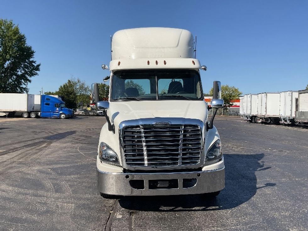 Day Cab Tractor-Heavy Duty Tractors-Freightliner-2018-Cascadia 11364ST-Memphis-TN-585,485\n\t\tmiles-$ 30,750 - Image 2