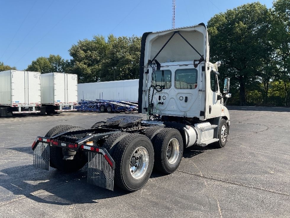 Day Cab Tractor-Heavy Duty Tractors-Freightliner-2018-Cascadia 11364ST-Memphis-TN-585,485\n\t\tmiles-$ 30,750 - Image 7