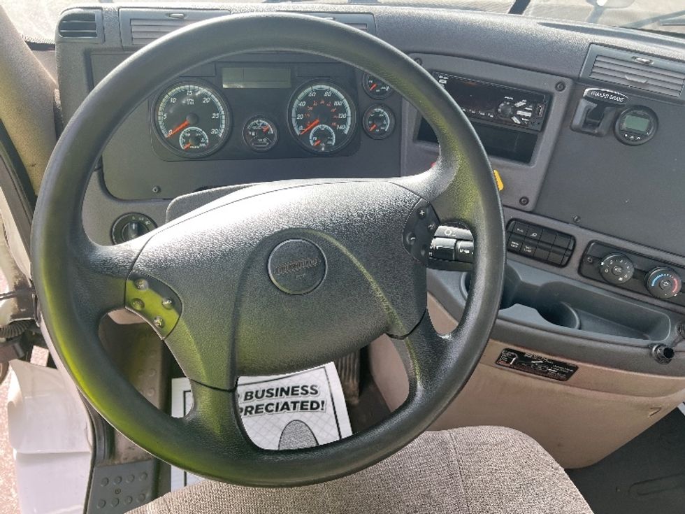 Day Cab Tractor-Heavy Duty Tractors-Freightliner-2018-Cascadia 11364ST-Mississauga-ON-168,701\n\t\tkm-$ 52,750 - Image 11