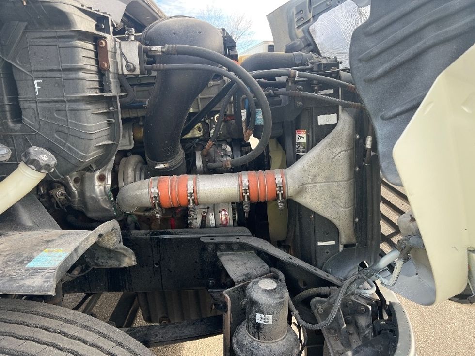 Day Cab Tractor-Heavy Duty Tractors-Freightliner-2018-Cascadia 11364ST-Mississauga-ON-168,701\n\t\tkm-$ 52,750 - Image 15