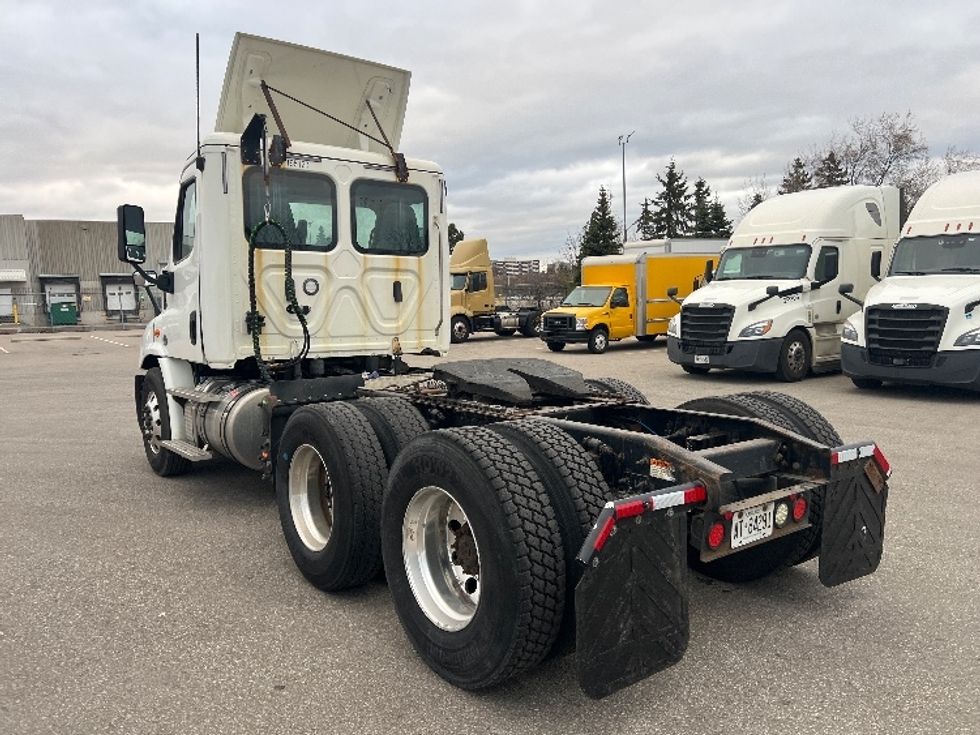 Day Cab Tractor-Heavy Duty Tractors-Freightliner-2018-Cascadia 11364ST-Mississauga-ON-168,701\n\t\tkm-$ 52,750 - Image 5